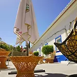 And Bed and Breakfast Καρβοέιρο