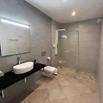 Oda ve Kahvaltı And 4*