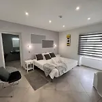 Bed and Breakfast And Καρβοέιρο