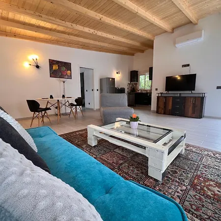 And Bed & Breakfast 4*