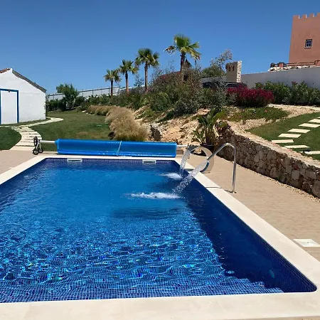 Carvoeiro And 2*