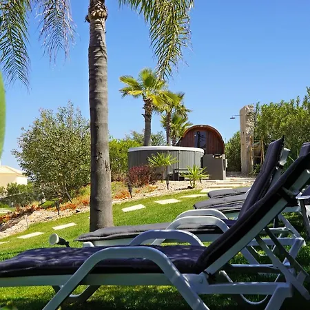Bed & Breakfast Carvoeiro And 2*