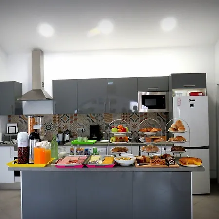 And Bed and breakfast 4*